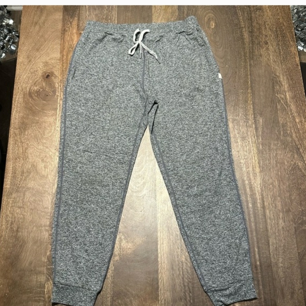 Vuori Women's Performance Jogger Sweatpants